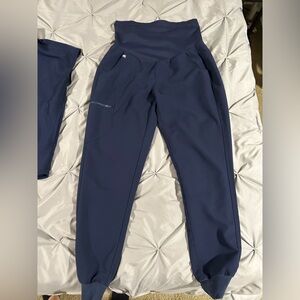 Figs Women’s Maternity pants